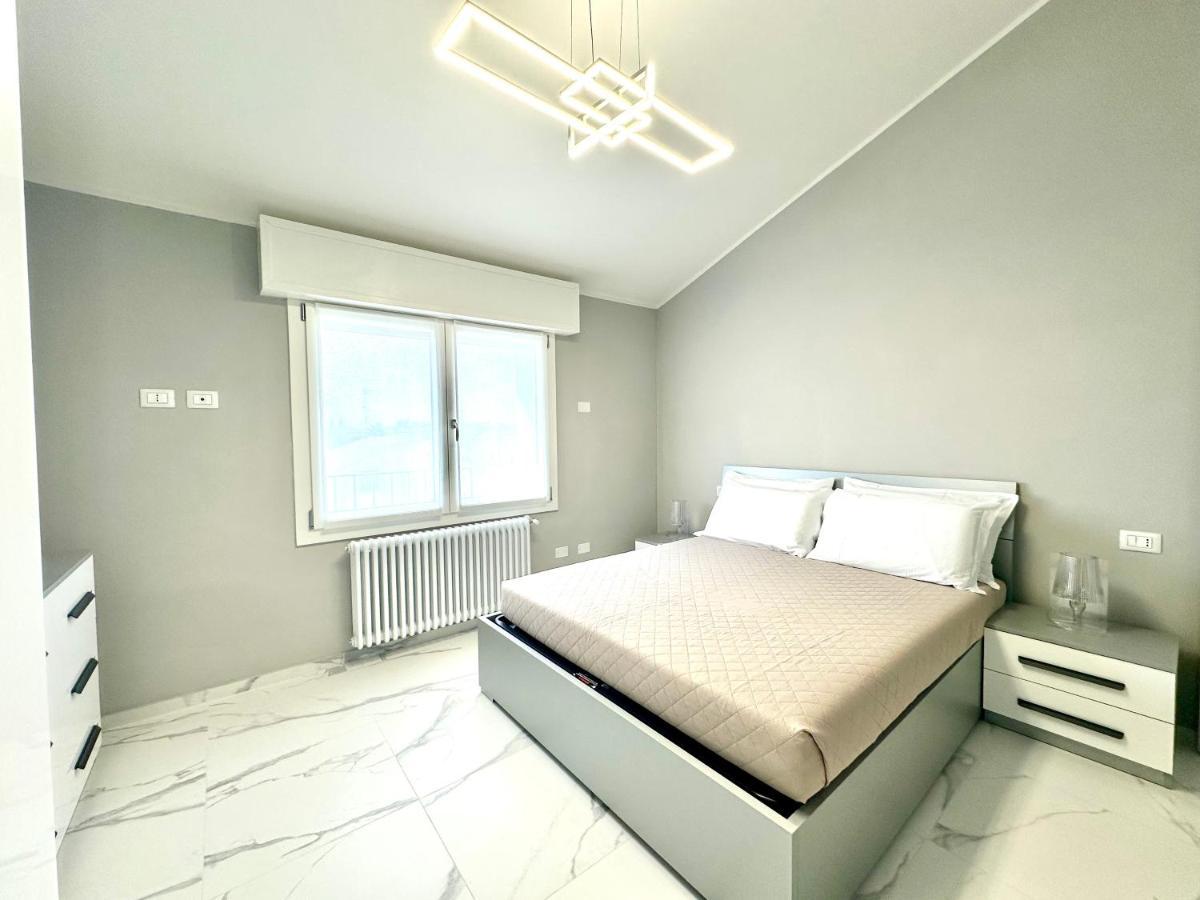 Donnino Apartments Fidenza Eksteriør bilde