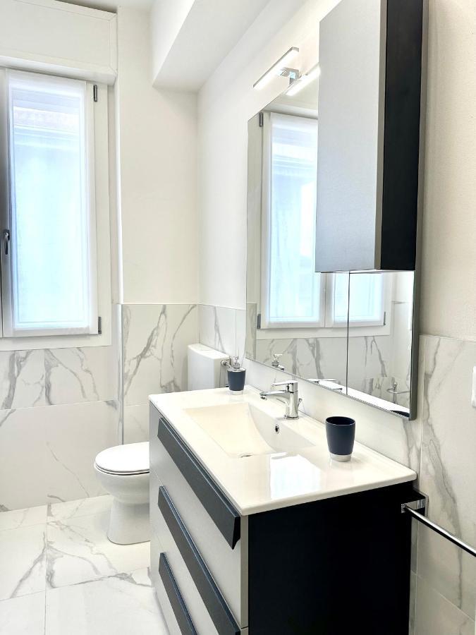 Donnino Apartments Fidenza Eksteriør bilde